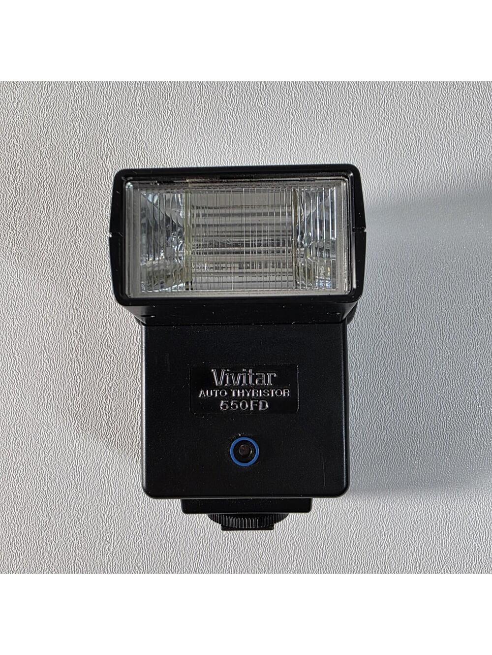 Vivitar Auto Thyristor Flash 550 FD  Used & Works - Read